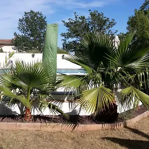 https://le-gite-de-lyly.fr-provencehotel.com